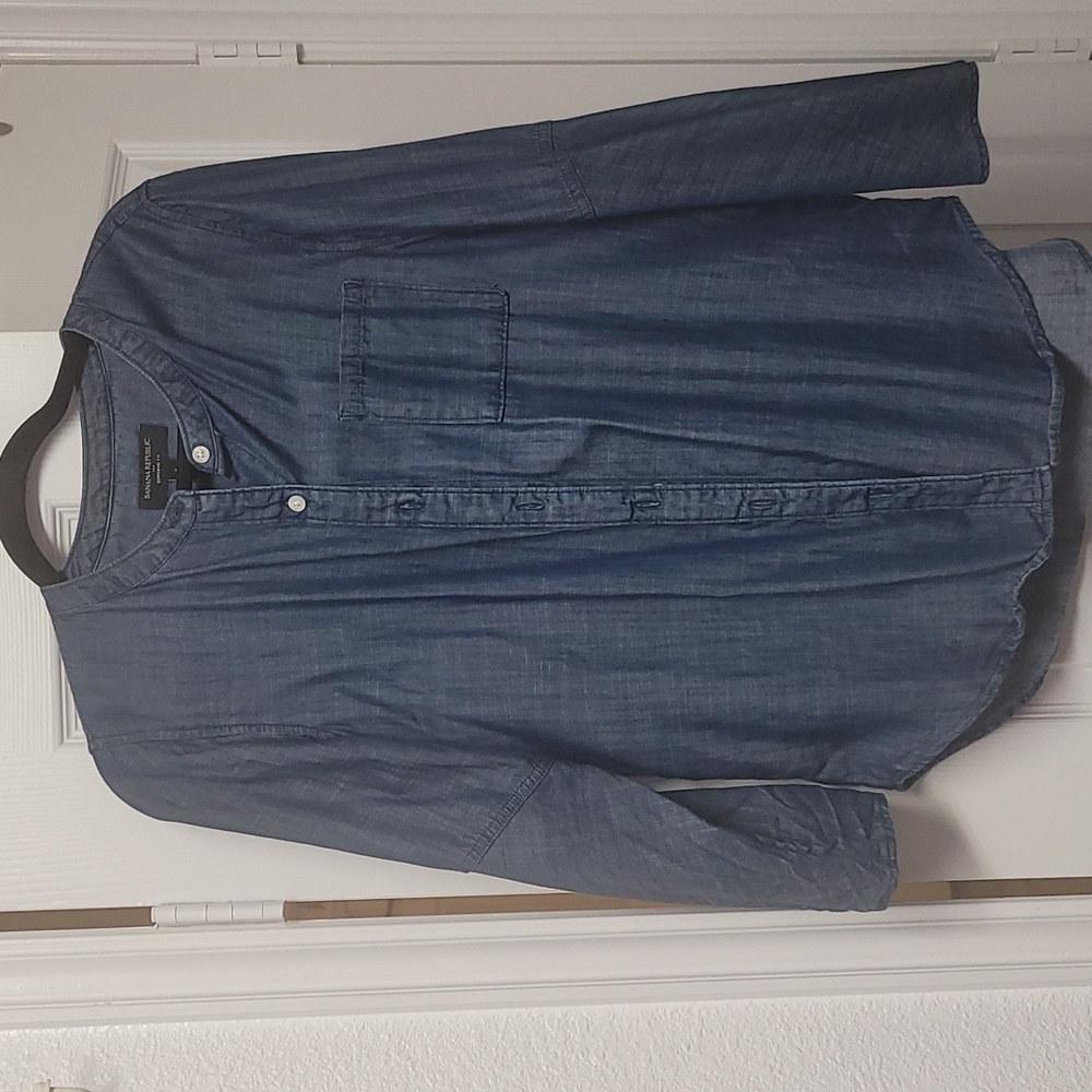 BANANA REPUBLIC DENIM SHIRT